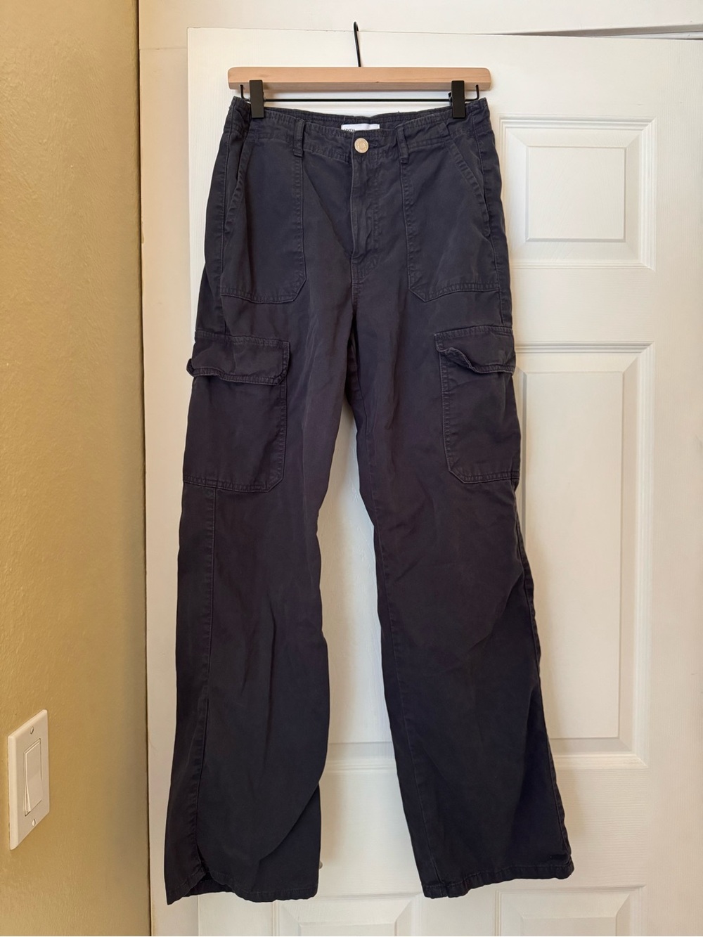 Zara Charcoal Grey Cargo Utility Pants (Size US 4 / S)